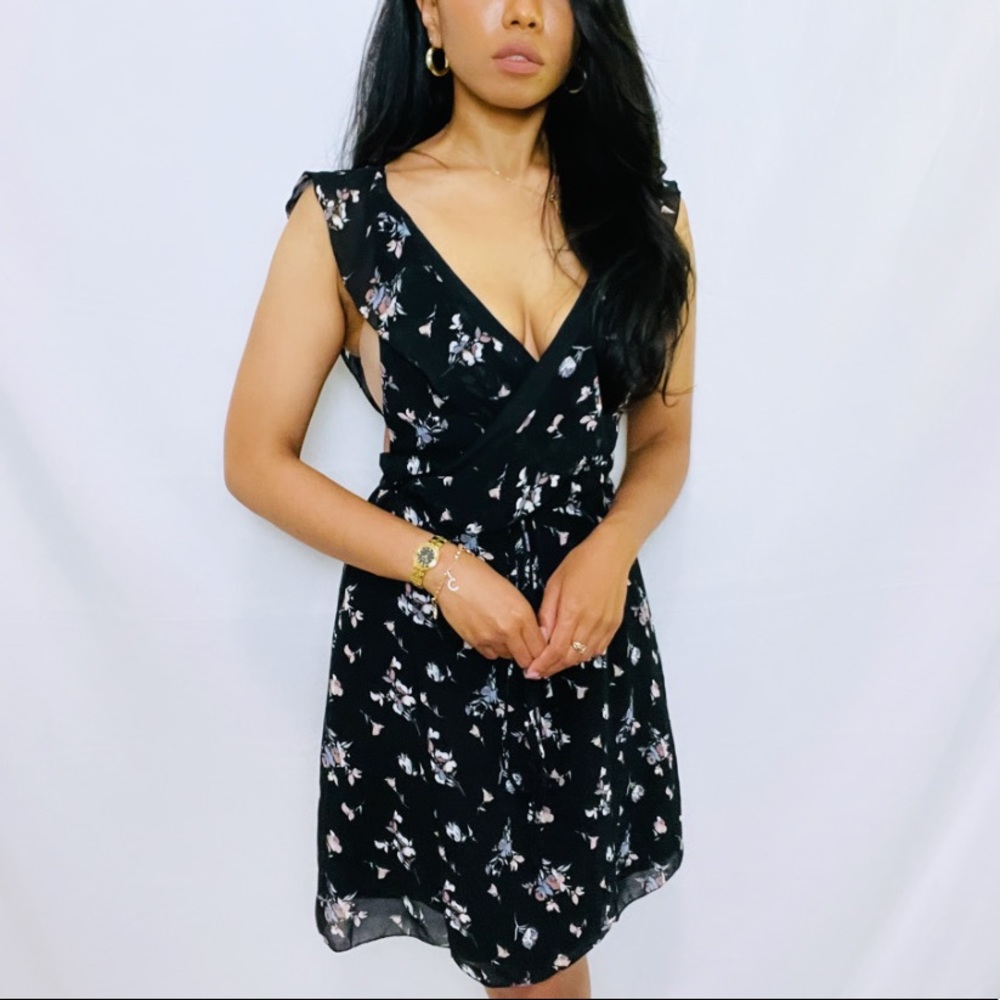 Black Small Floral Print Ruffle Mini Wrap Dress OS - Picture 9 of 11